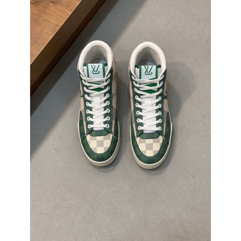 l**is V*t*n sneakers